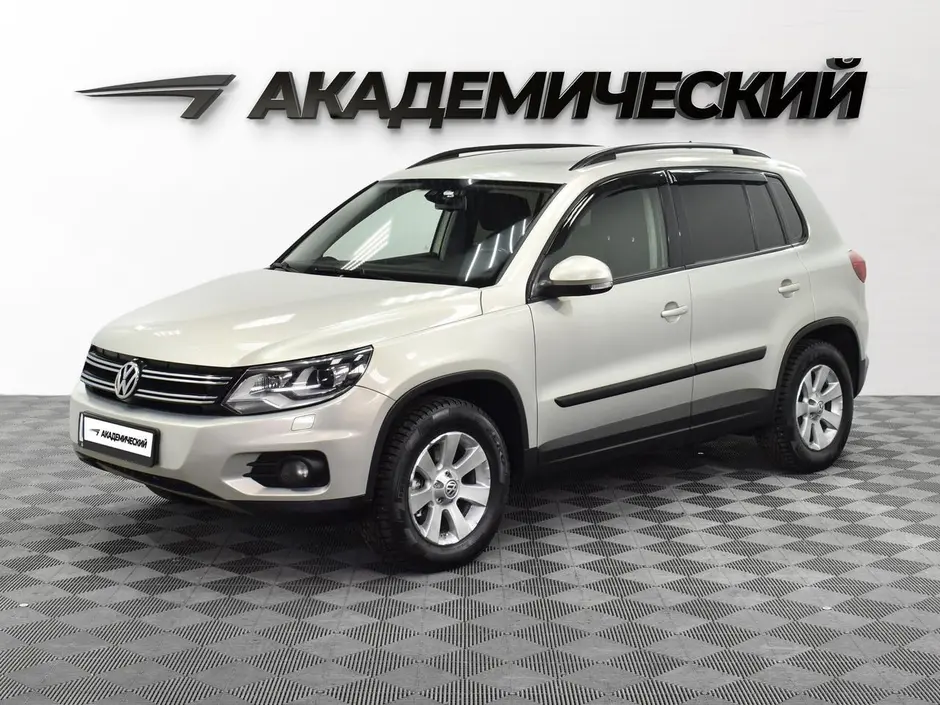 Volkswagen Tiguan, 2015 г.