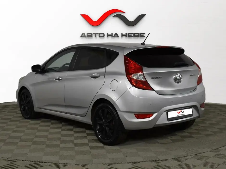 «Авто на Неве»