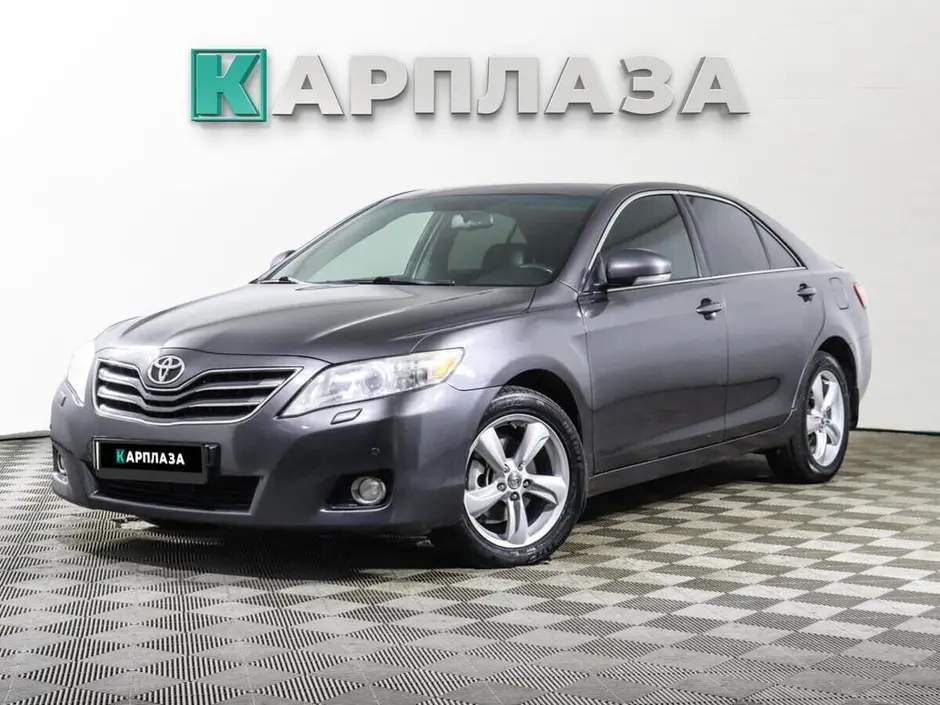 Toyota Camry, 2011 г.