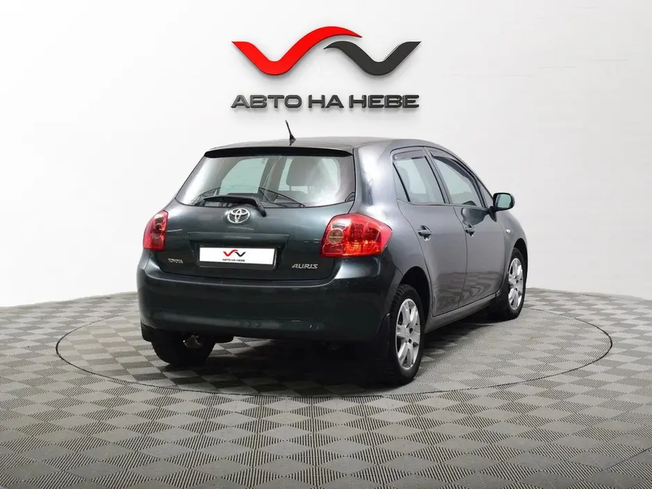 «Авто на Неве»