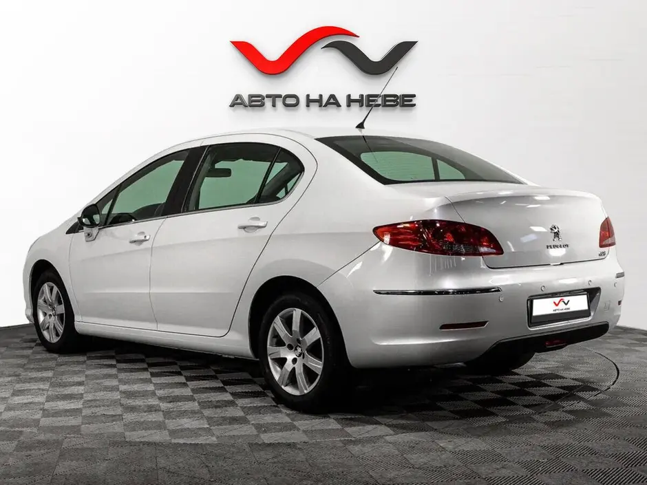 «Авто на Неве»