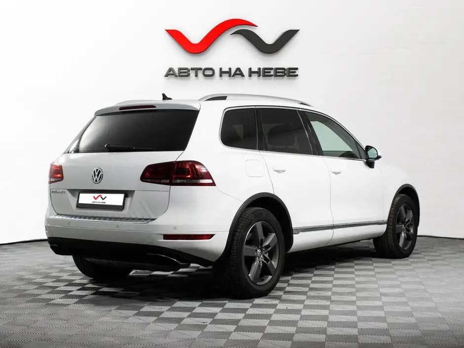 «Авто на Неве»