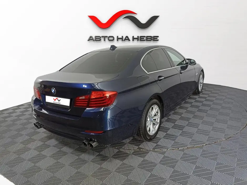 «Авто на Неве»