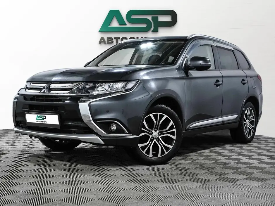 Mitsubishi Outlander, 2017 г.