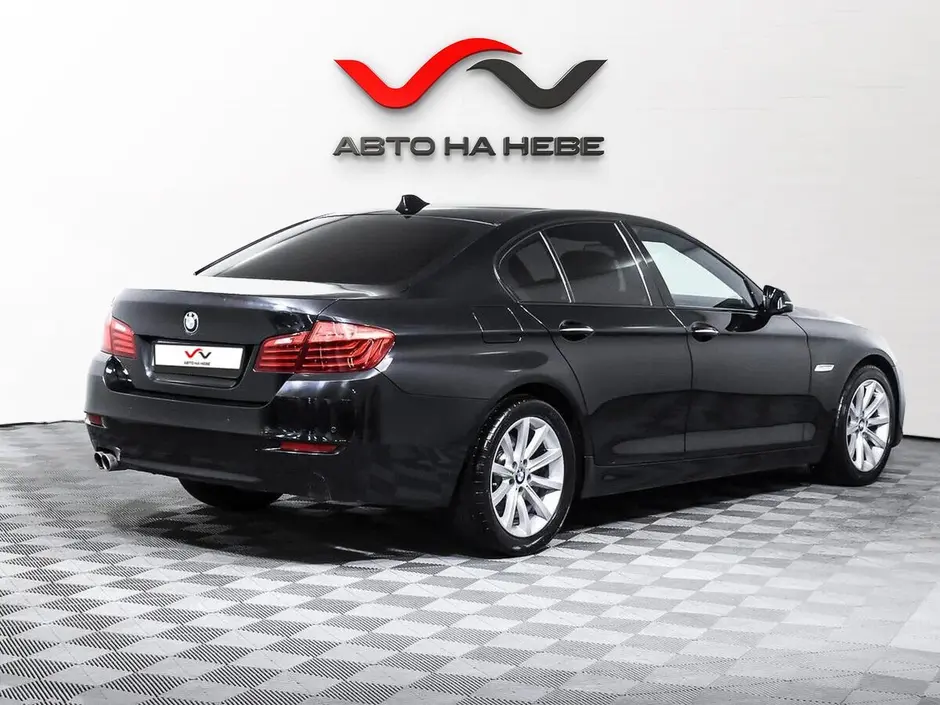 «Авто на Неве»