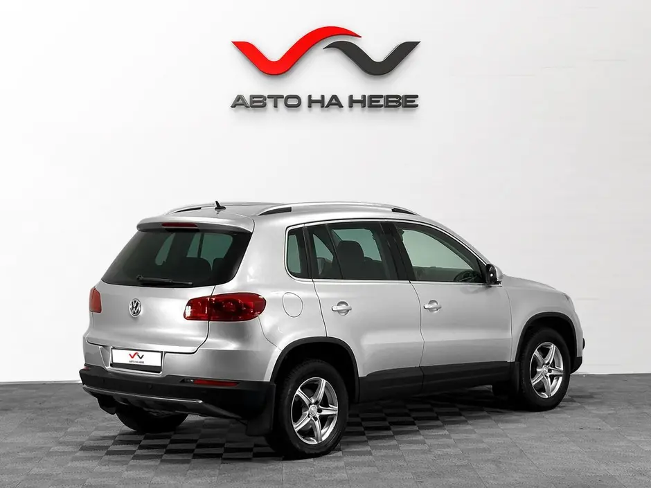 «Авто на Неве»