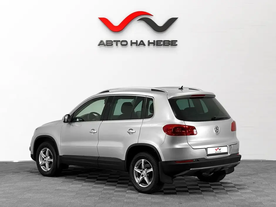 «Авто на Неве»