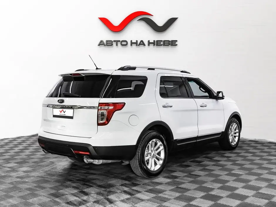 «Авто на Неве»