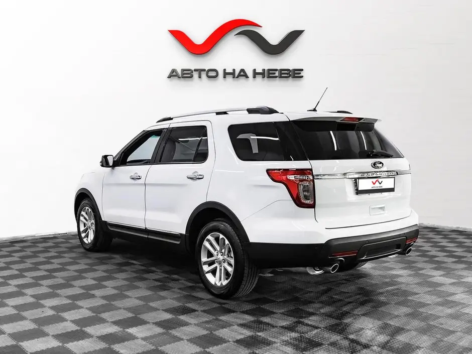 «Авто на Неве»