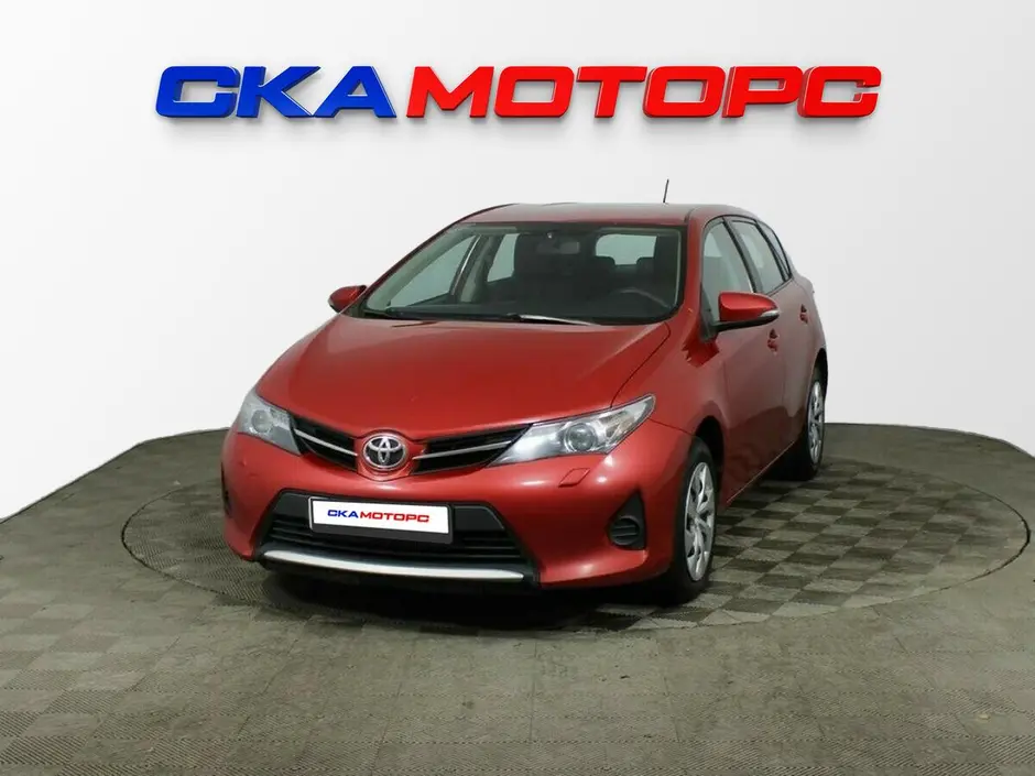 Toyota Auris, 2014 г.