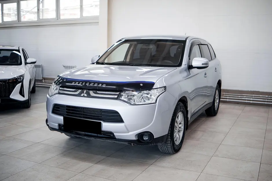 Mitsubishi Outlander, 2013 г.