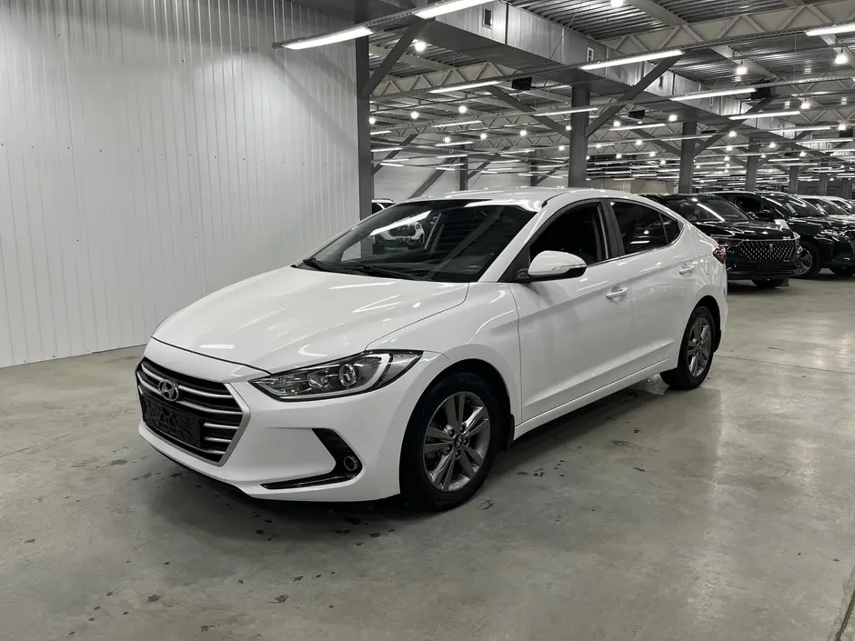 Hyundai Elantra, 2018 г.
