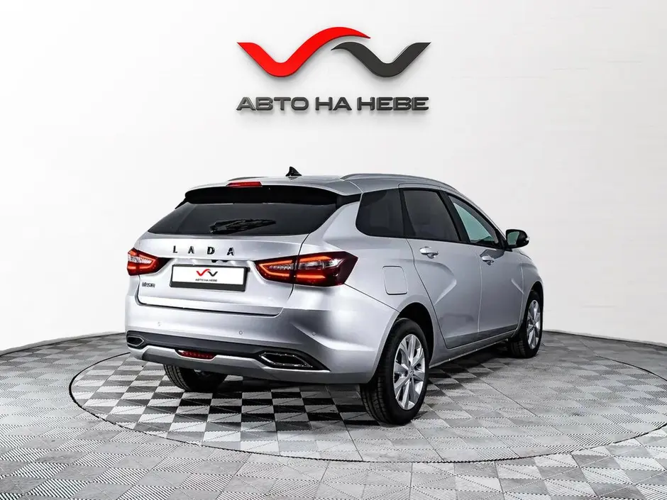 «Авто на Неве»