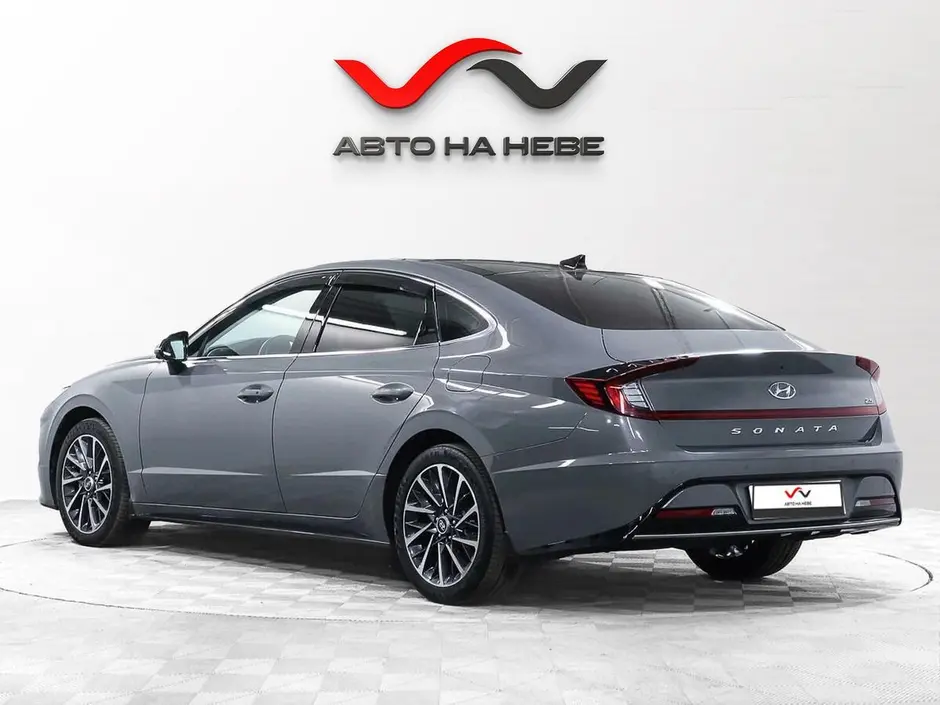 «Авто на Неве»