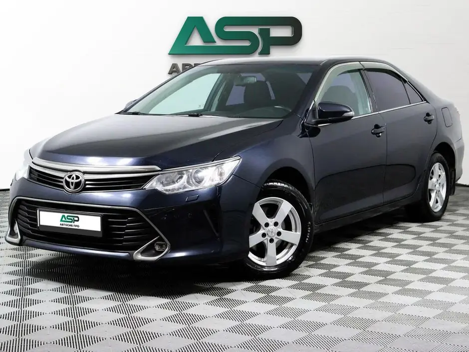 Toyota Camry, 2015 г.