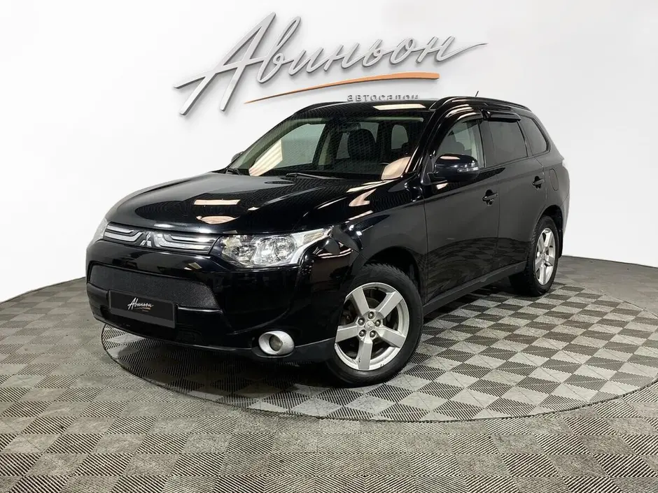 Mitsubishi Outlander, 2014 г.