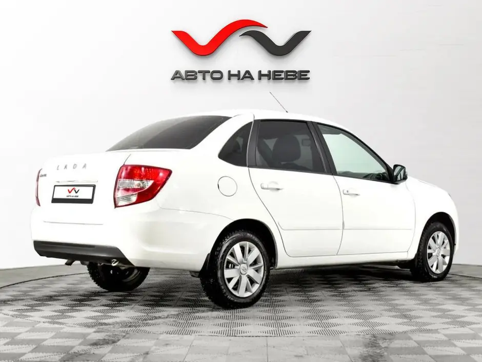 «Авто на Неве»