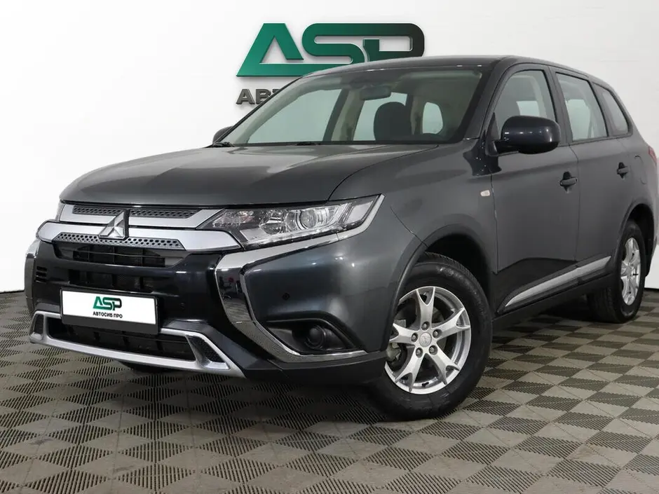 Mitsubishi Outlander, 2020 г.