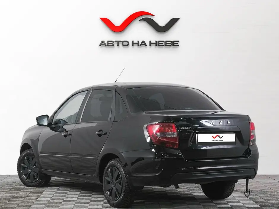 «Авто на Неве»