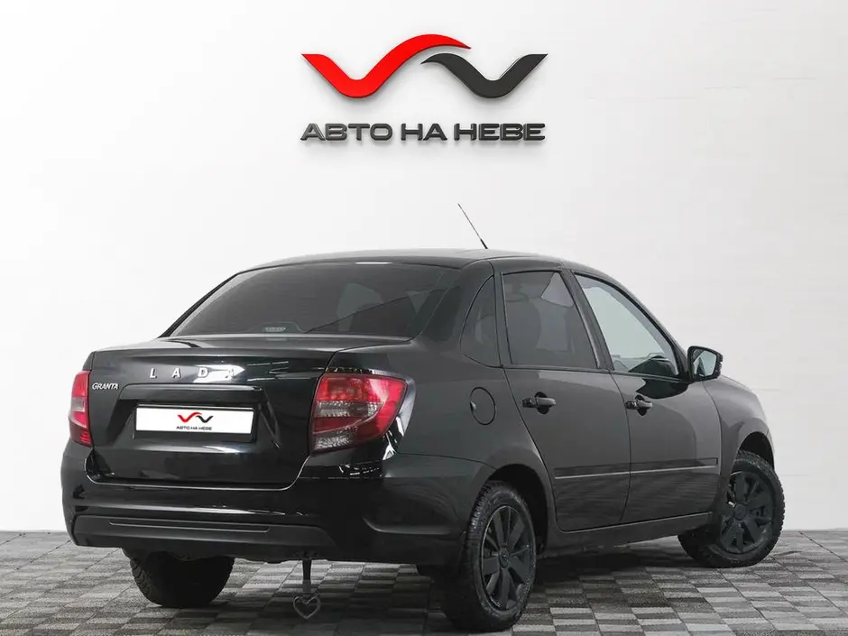 «Авто на Неве»
