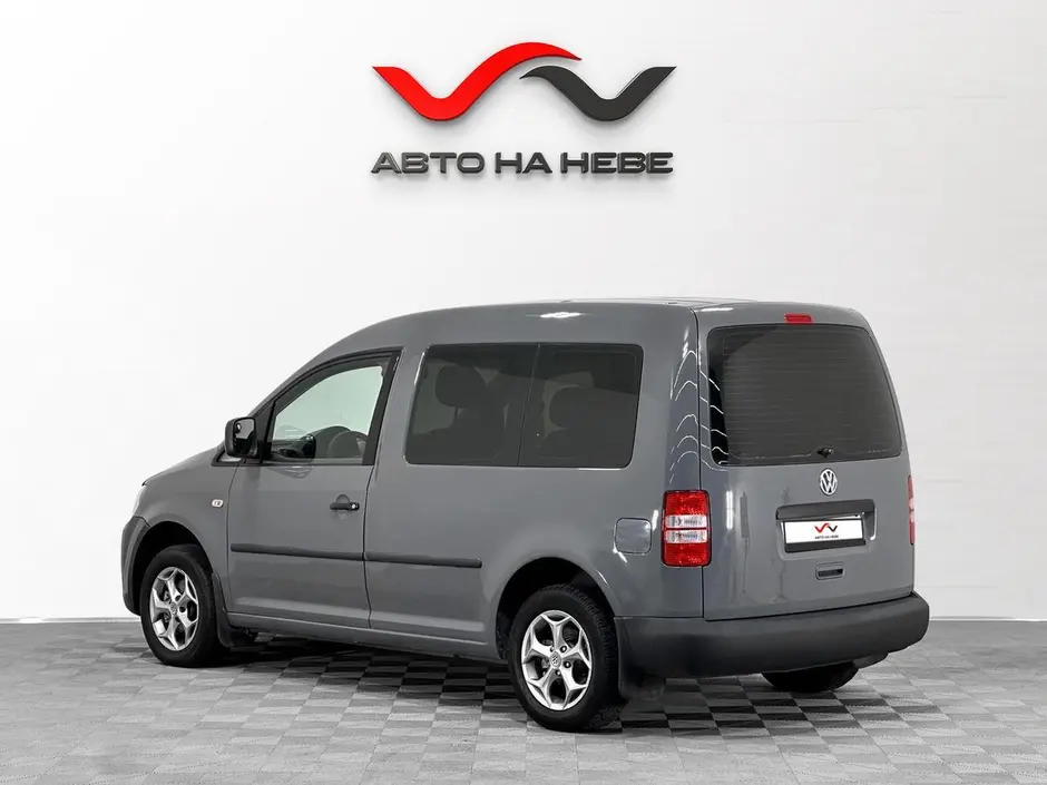 «Авто на Неве»