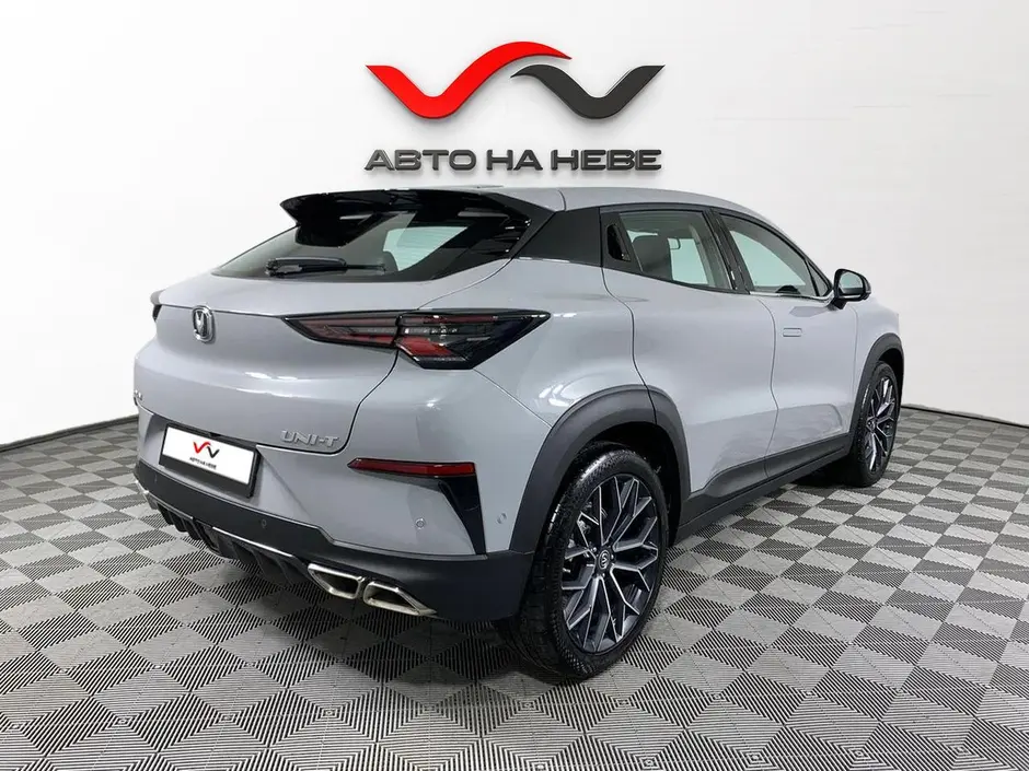 «Авто на Неве»