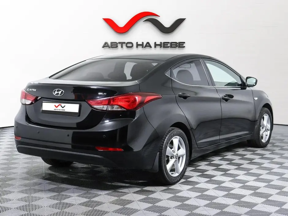 «Авто на Неве»