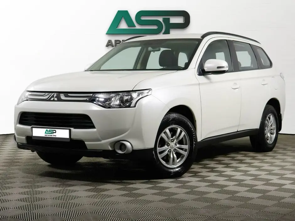 Mitsubishi Outlander, 2013 г.