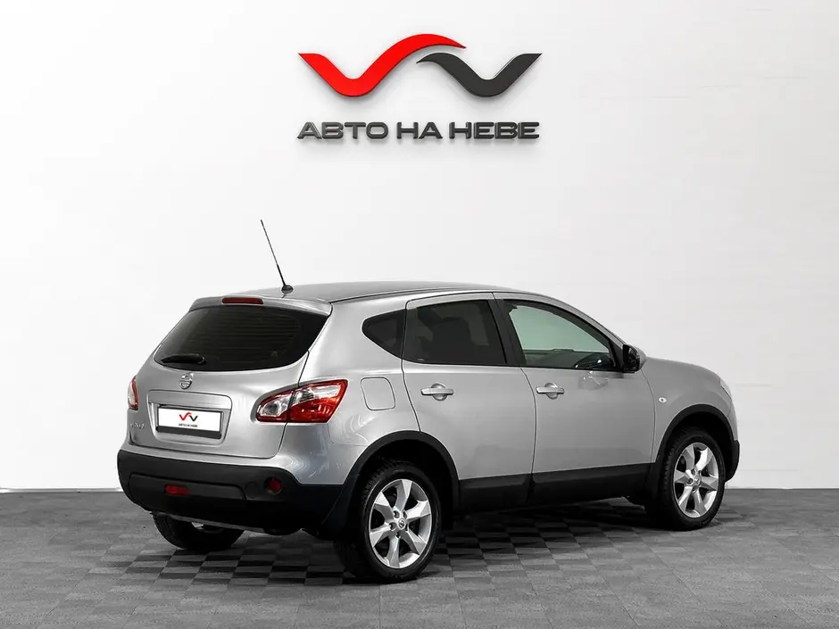 «Авто на Неве»
