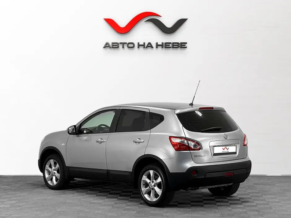 «Авто на Неве»