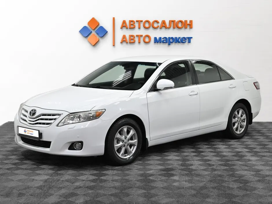 Toyota Camry, 2010 г.