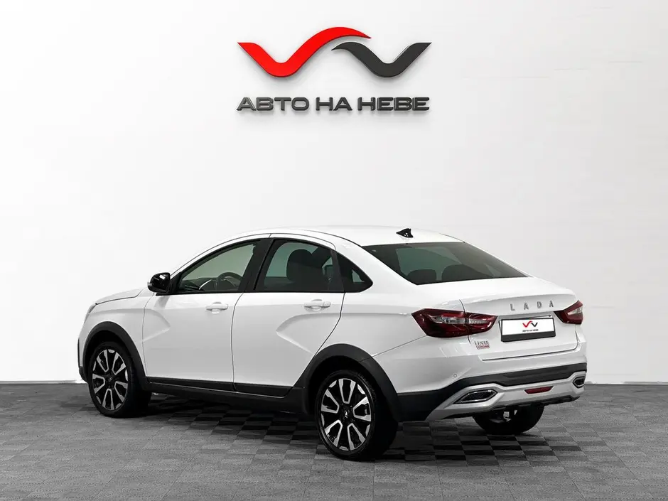 «Авто на Неве»