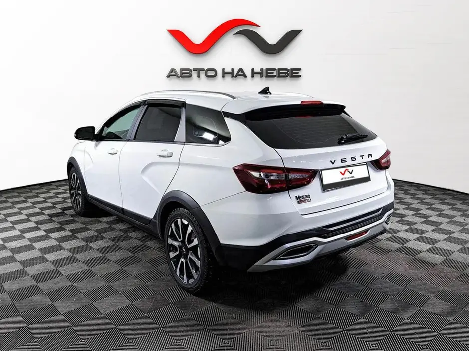 «Авто на Неве»