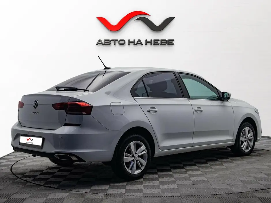 «Авто на Неве»
