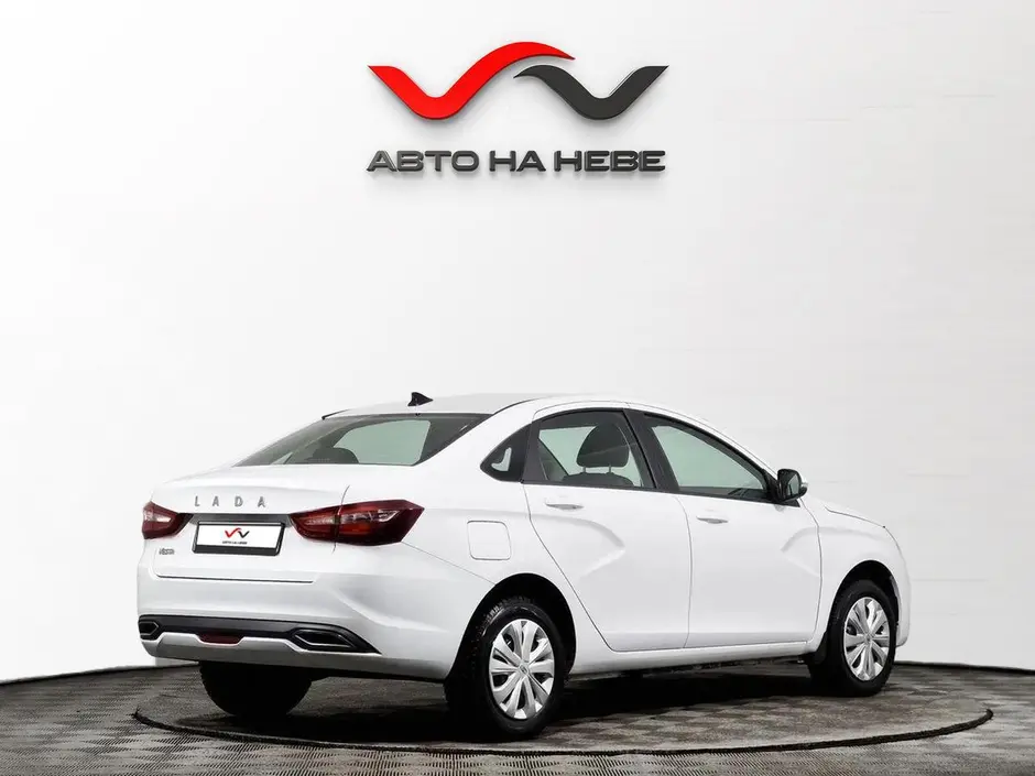 «Авто на Неве»