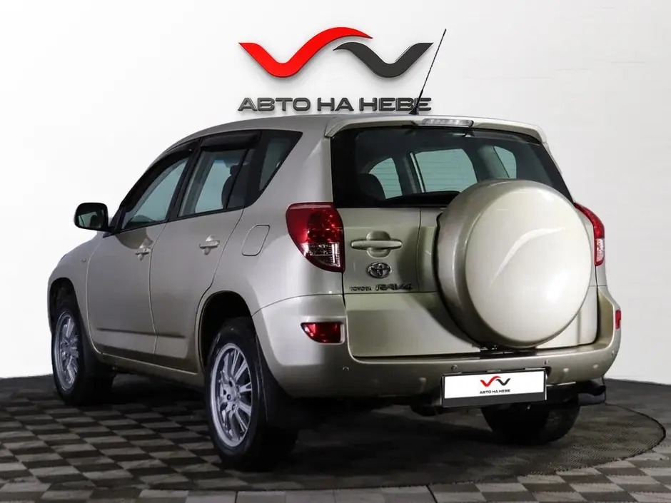 «Авто на Неве»
