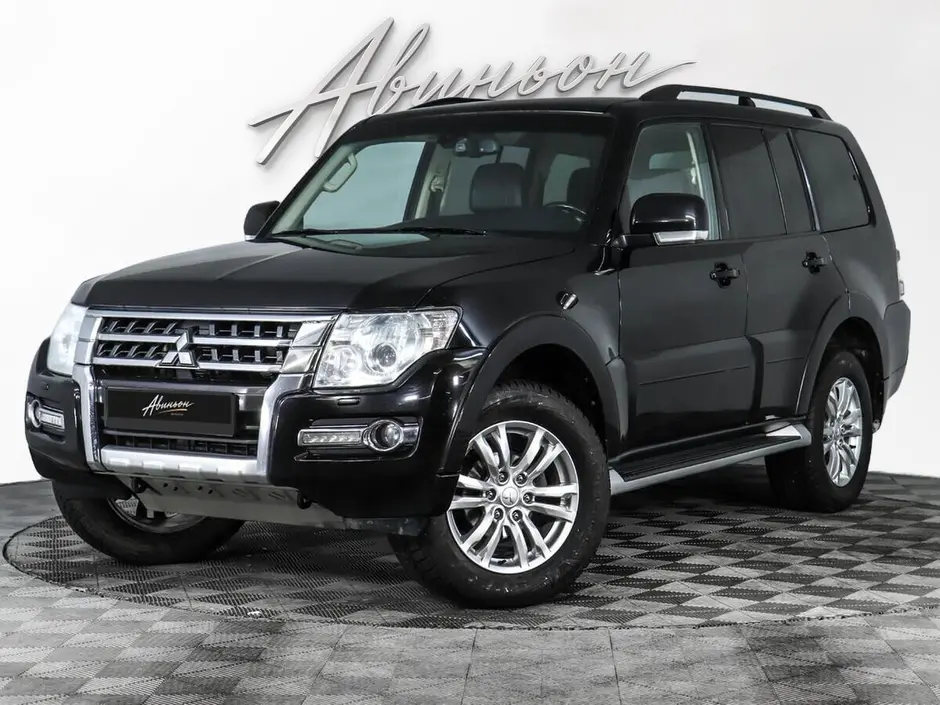 Mitsubishi Pajero, 2015 г.