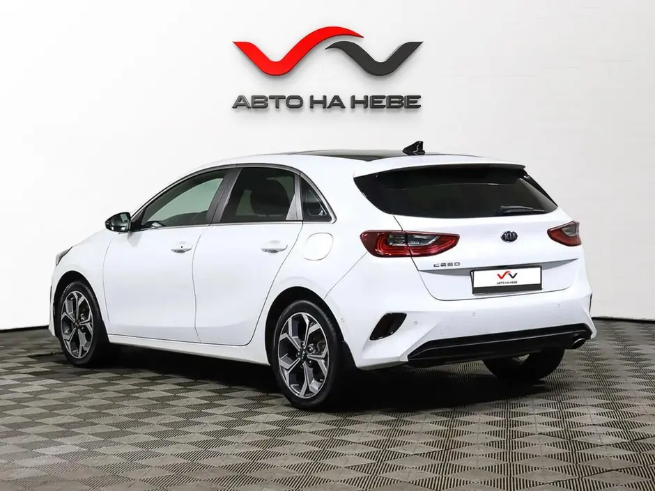 «Авто на Неве»