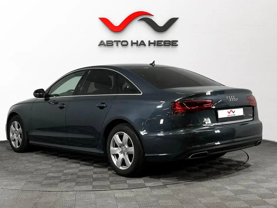 «Авто на Неве»