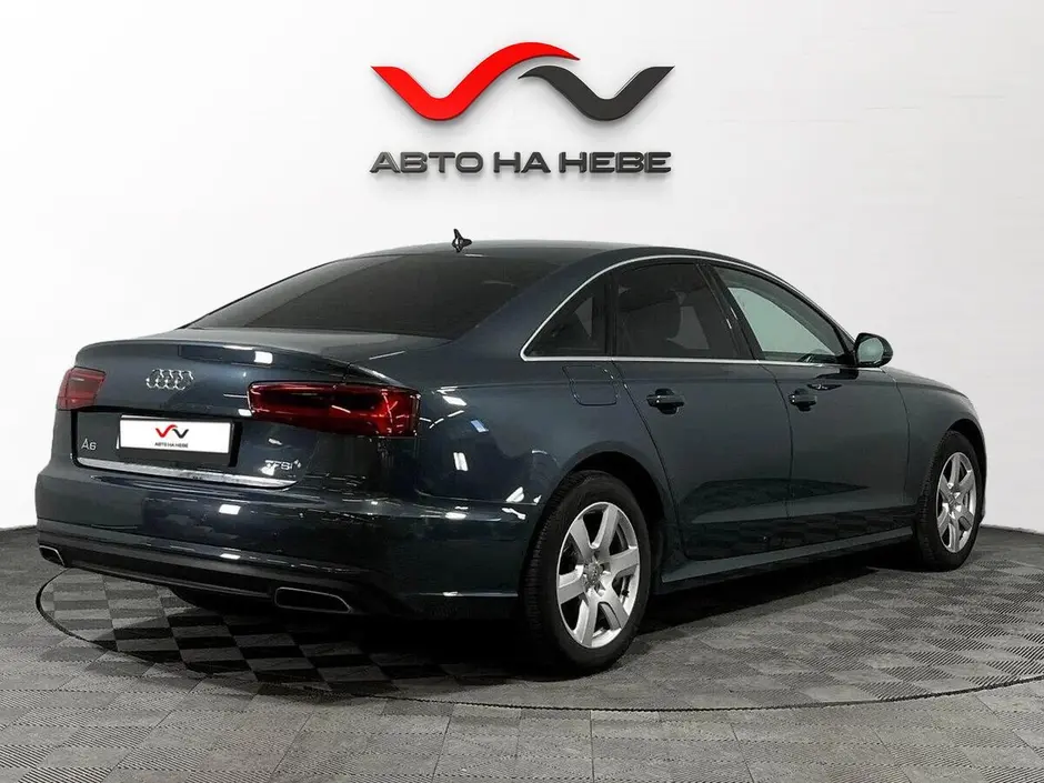 «Авто на Неве»
