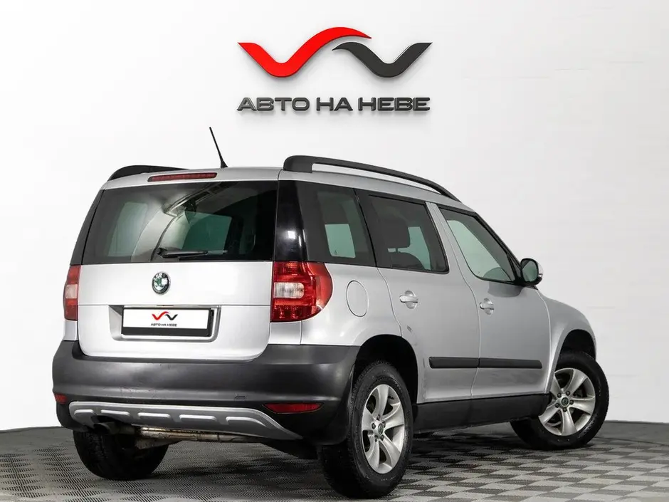 «Авто на Неве»