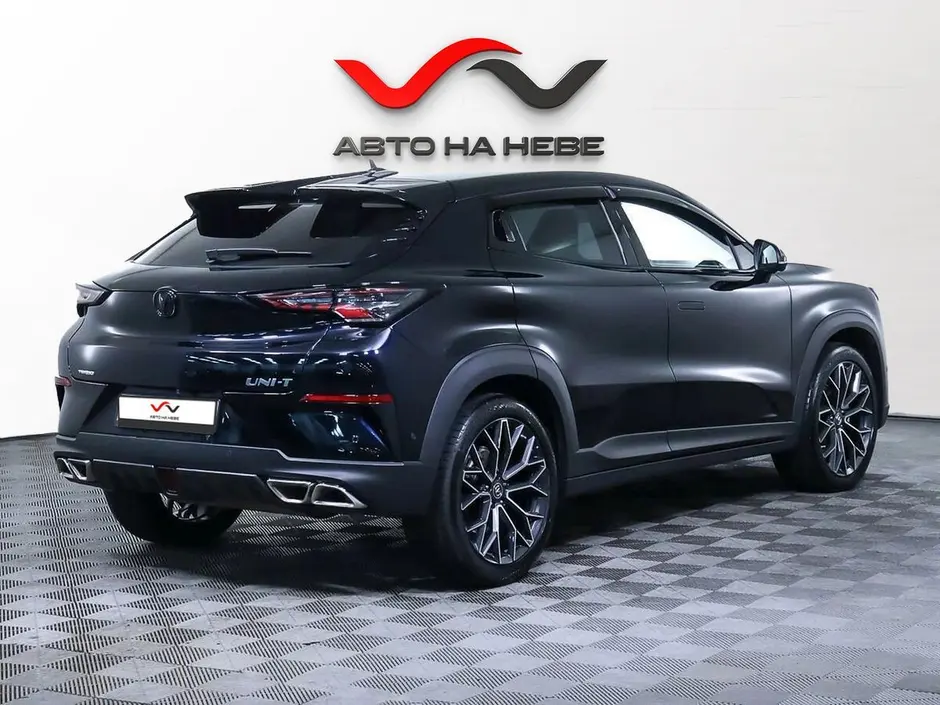 «Авто на Неве»