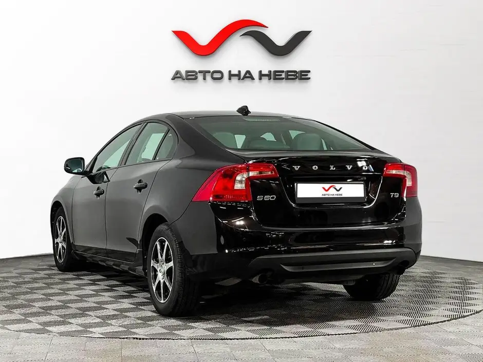 «Авто на Неве»