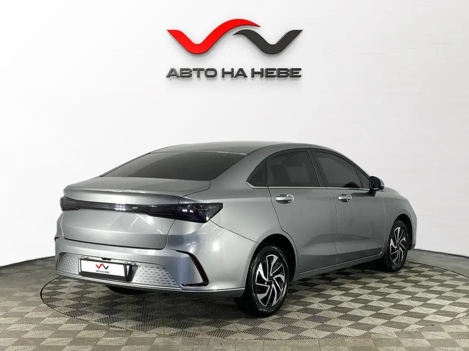 «Авто на Неве»
