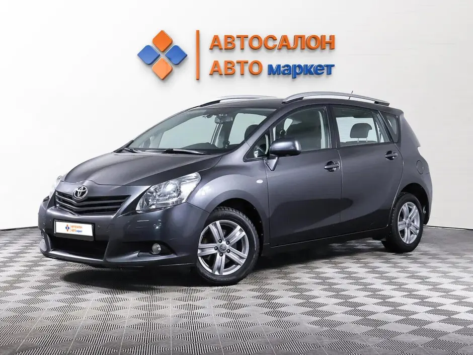 Toyota Verso, 2012 г.