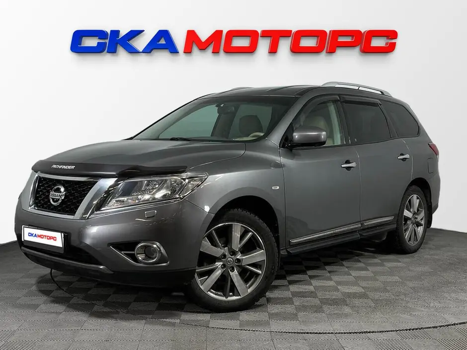 Nissan Pathfinder, 2015 г.