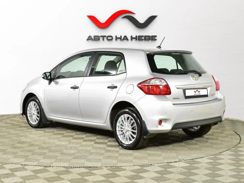«Авто на Неве»