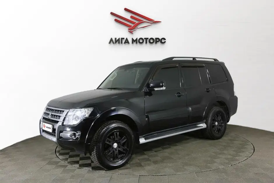 Mitsubishi Pajero, 2017 г.