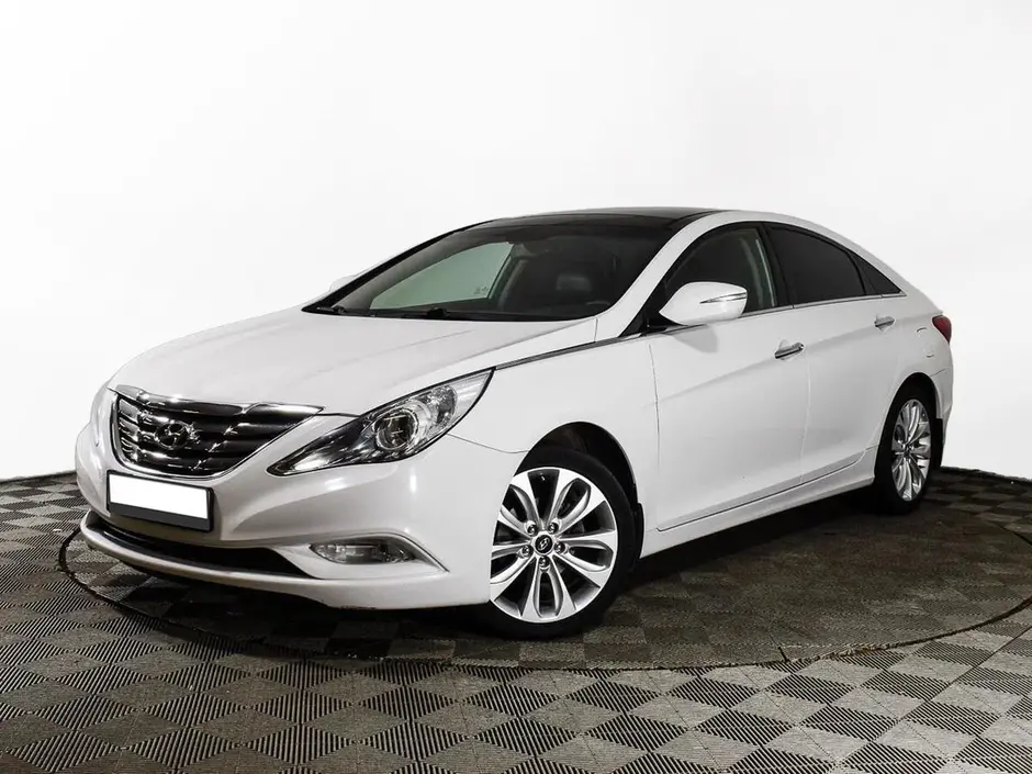 Hyundai Sonata, 2012 г.