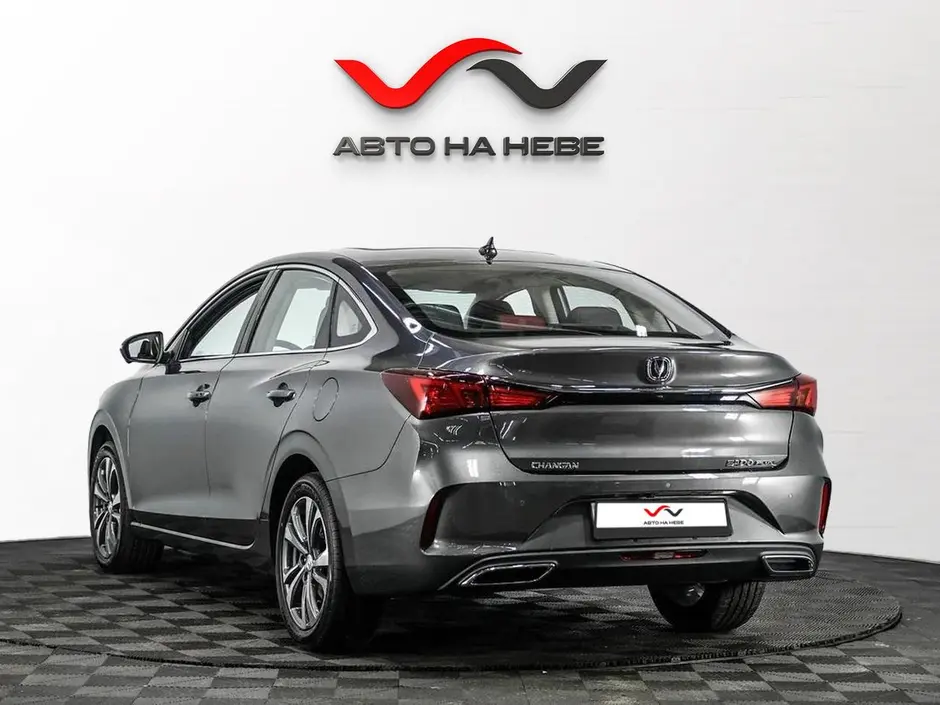«Авто на Неве»